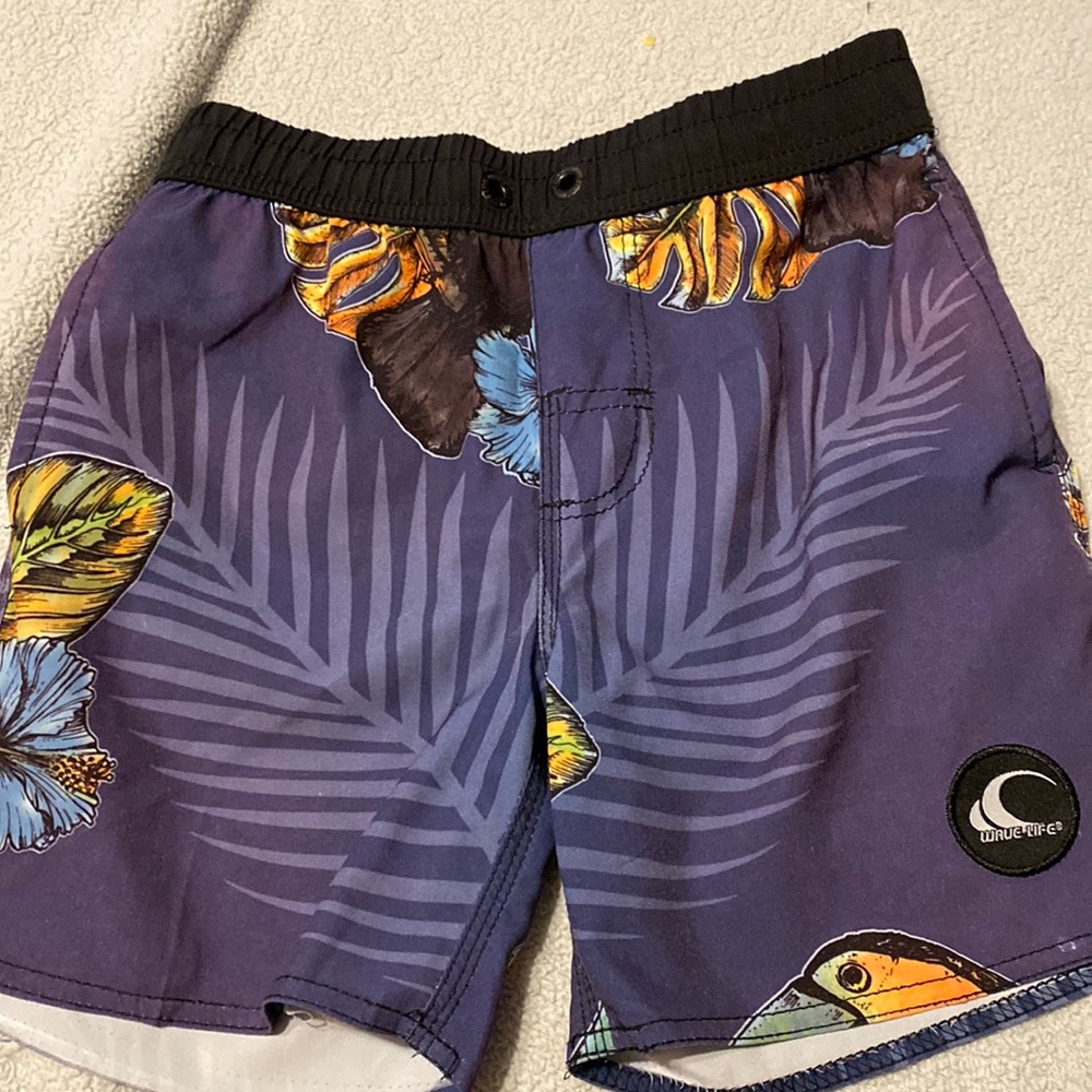 Wave life swim short size 8